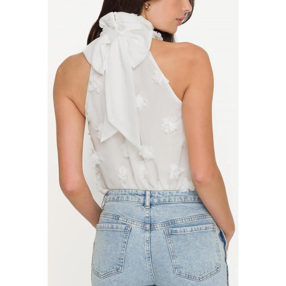 NEW GENERATION LOVE irina 3d floral halter blouse in white - Picture 3 of 4